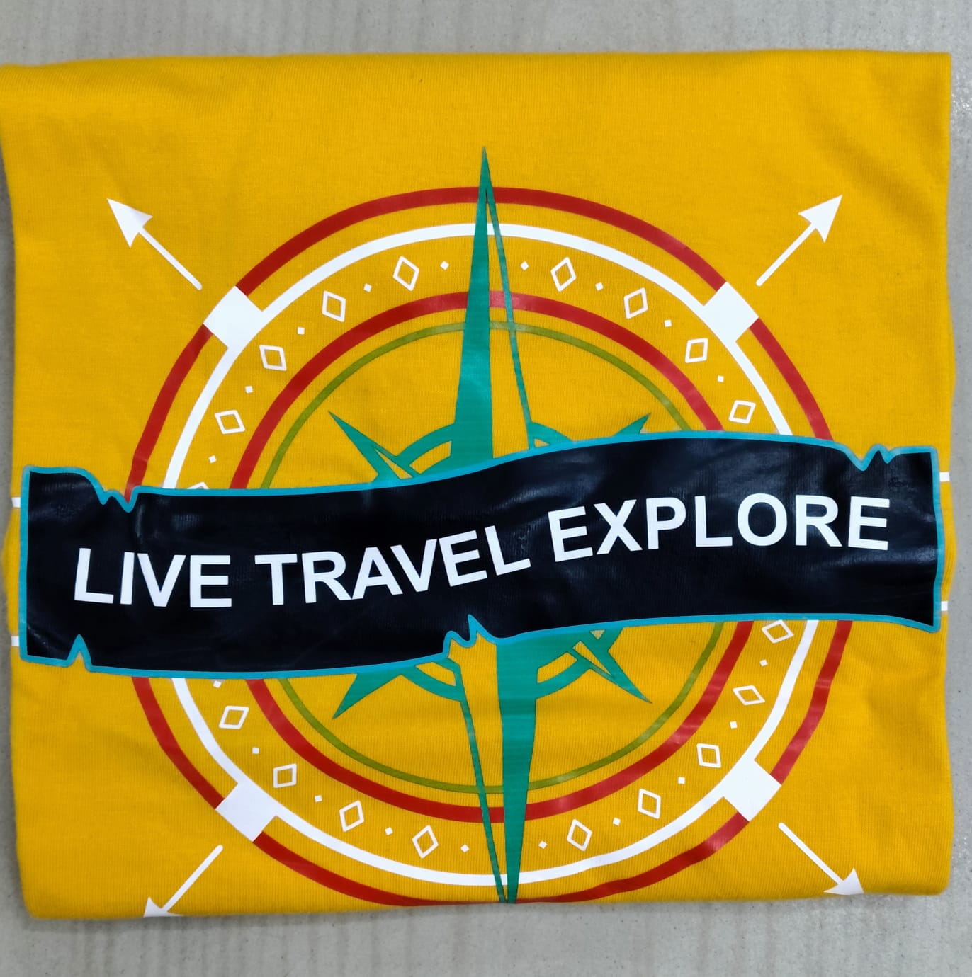 Yellow Travel  (L)